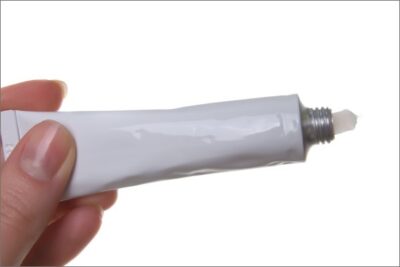 Silicone Caulking Tips for Outdoor Lights